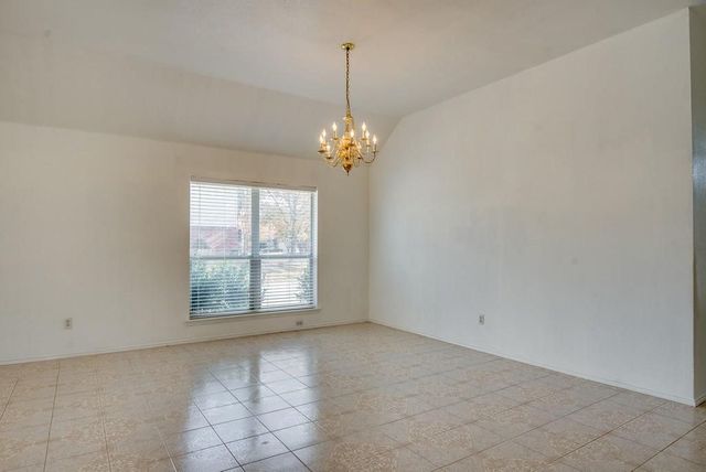 8841 San Joaquin Trail, Fort Worth, TX 76118