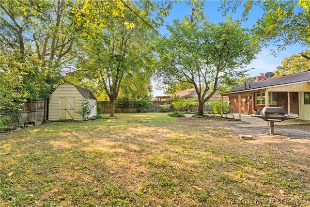 2330 Raintree Drive, Clarksville, IN 47129