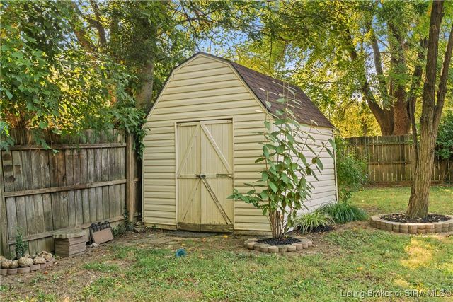 2330 Raintree Drive, Clarksville, IN 47129