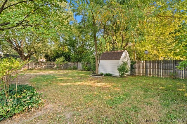 2330 Raintree Drive, Clarksville, IN 47129