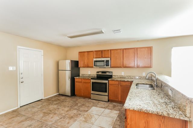 1435 Sax Leigh Drive, Dallas, TX 75241