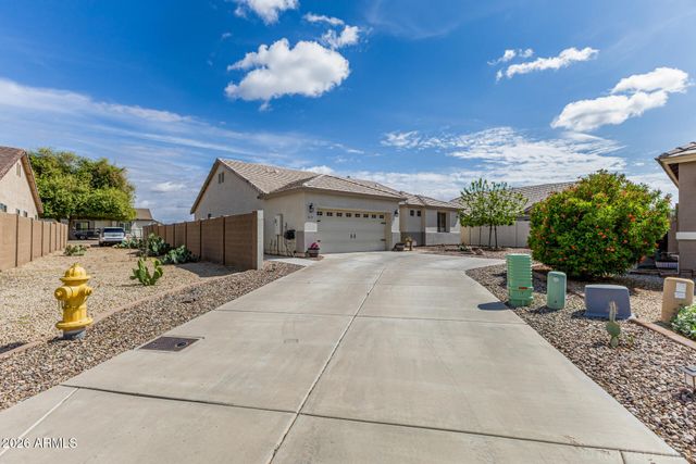 1297 E BOSI Court, San Tan Valley, AZ 85140