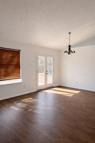 7526 Lauren Lane, Rowlett, TX 75089