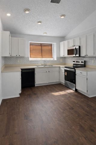 7526 Lauren Lane, Rowlett, TX 75089