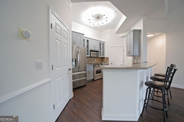 2700 Pine Tree Road NE 2302, Atlanta, GA 30324