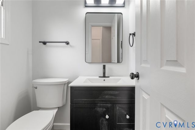 1720 Early Settlers Rd, Richmond, VA 23235