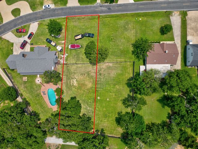 418 Kiowa Drive W, Lake Kiowa, TX 76240