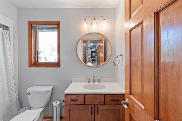 1700 E MIDWAY ROAD, Appleton, WI 54915