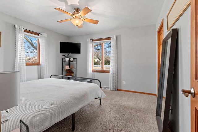 1700 E MIDWAY ROAD, Appleton, WI 54915