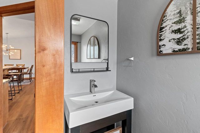 1700 E MIDWAY ROAD, Appleton, WI 54915