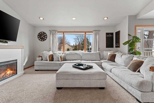 1700 E MIDWAY ROAD, Appleton, WI 54915