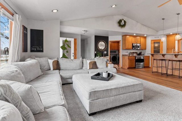 1700 E MIDWAY ROAD, Appleton, WI 54915