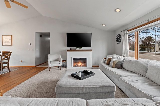 1700 E MIDWAY ROAD, Appleton, WI 54915