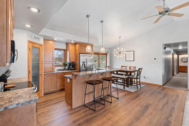 1700 E MIDWAY ROAD, Appleton, WI 54915