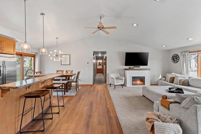 1700 E MIDWAY ROAD, Appleton, WI 54915