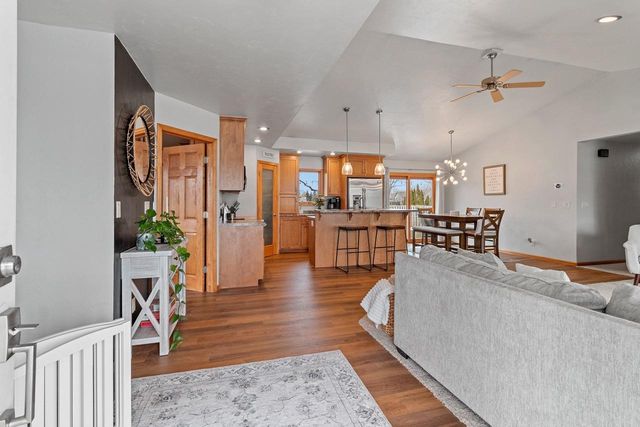 1700 E MIDWAY ROAD, Appleton, WI 54915