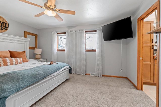 1700 E MIDWAY ROAD, Appleton, WI 54915