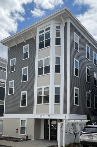 27 Ward St 201, Boston, MA 02127