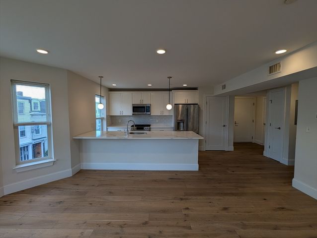 27 Ward St 201, Boston, MA 02127