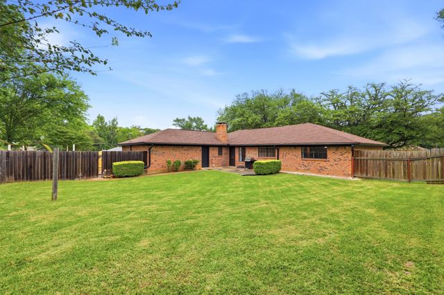 3025 Marlboro, Longview, TX 75605