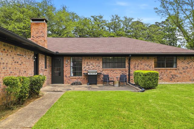 3025 Marlboro, Longview, TX 75605