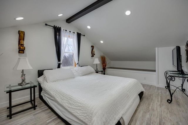 4325 Hawk Trail, Deforest, WI 53532