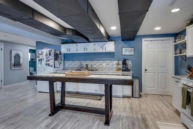 4325 Hawk Trail, Deforest, WI 53532