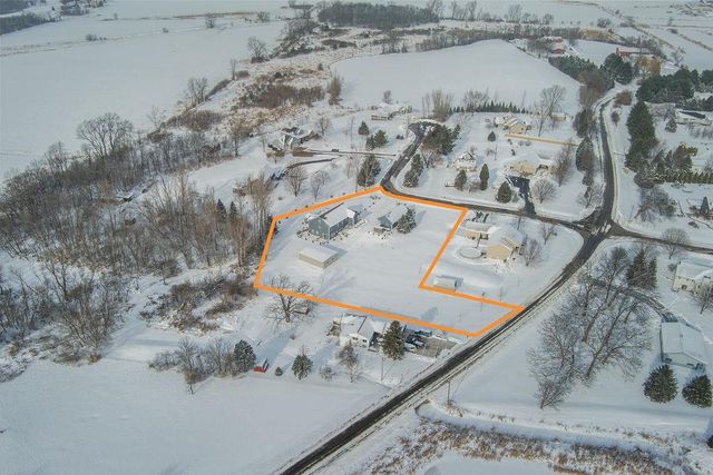 4325 Hawk Trail, Deforest, WI 53532