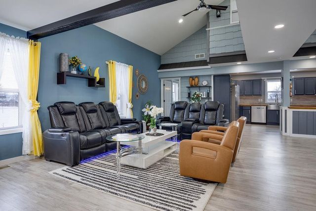 4325 Hawk Trail, Deforest, WI 53532