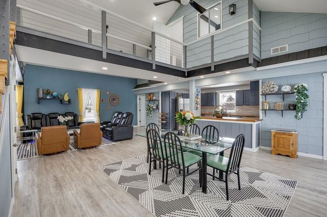 4325 Hawk Trail, Deforest, WI 53532