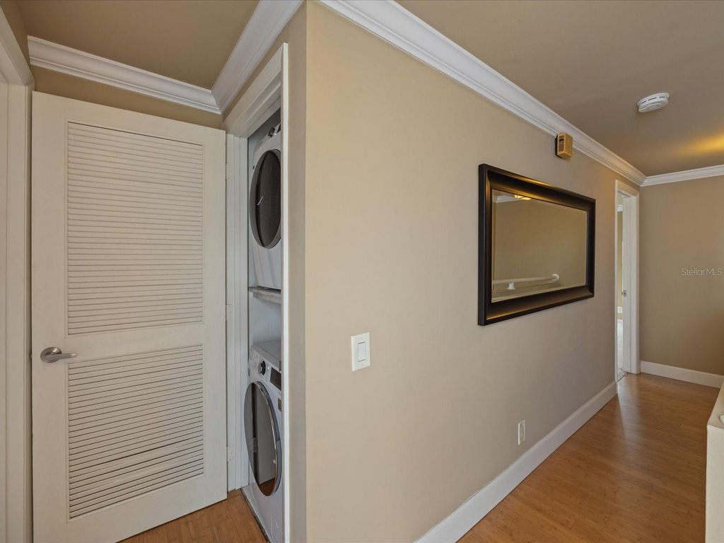 Image 19 of property listing at 4950 BAYSHORE BOULEVARD 28, Tampa, FL 33611
