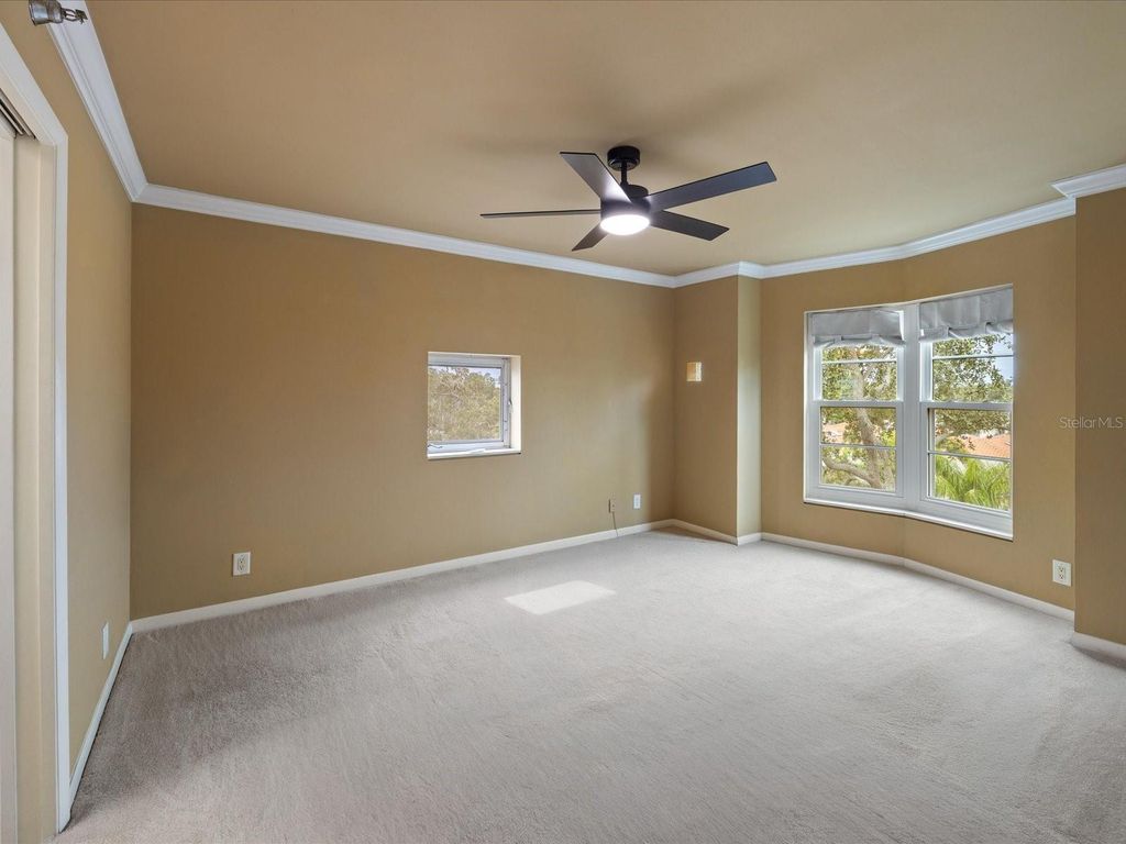 Image 23 of property listing at 4950 BAYSHORE BOULEVARD 28, Tampa, FL 33611
