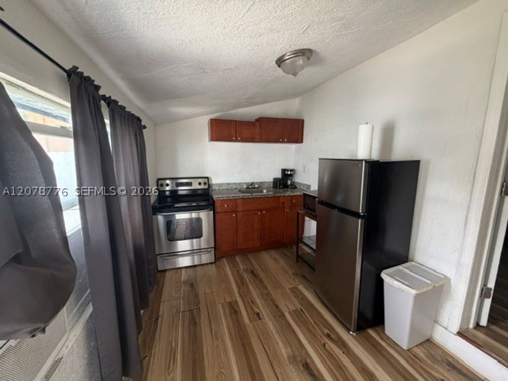 7638 N Miami Ave 5, Miami, FL 33150
