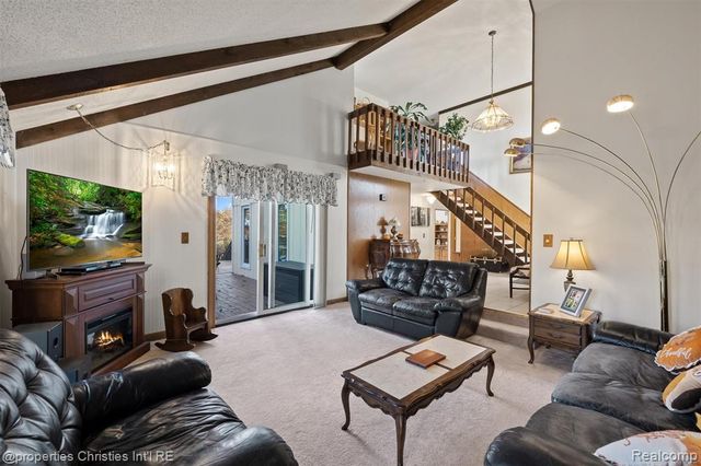 4602 Curtis Lane, Clarkston, MI 48346