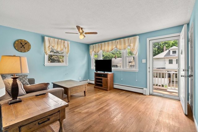 125 Hoyt Ave, Lowell, MA 01852
