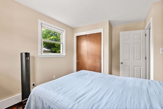 125 Hoyt Ave, Lowell, MA 01852
