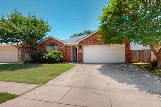 9016 Brushy Creek Trail, Fort Worth, TX 76118