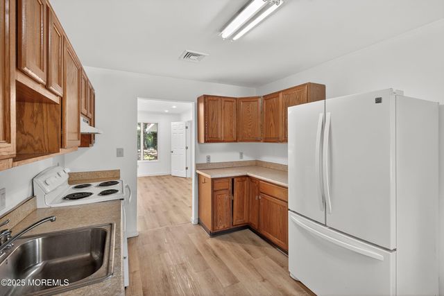 501 First Street, Manchester, NJ 08759