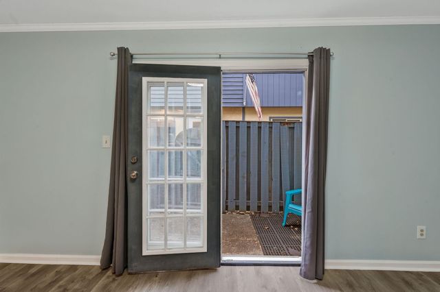 401 10th Ave S Apt A1, Myrtle Beach, SC 29577