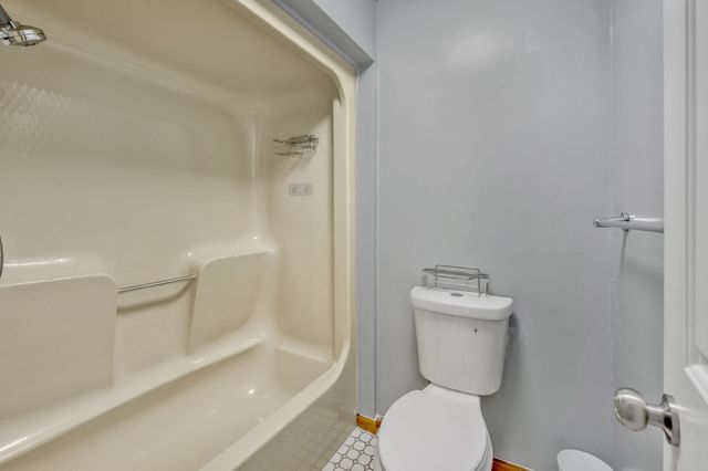 401 10th Ave S Apt A1, Myrtle Beach, SC 29577