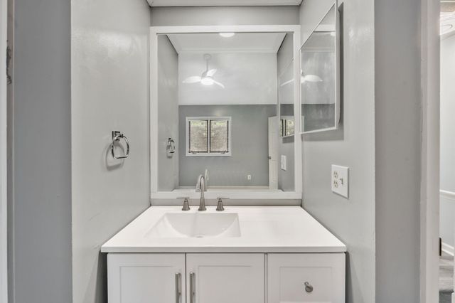 401 10th Ave S Apt A1, Myrtle Beach, SC 29577