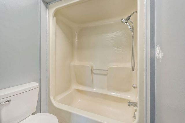 401 10th Ave S Apt A1, Myrtle Beach, SC 29577