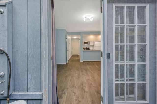 401 10th Ave S Apt A1, Myrtle Beach, SC 29577