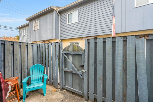 401 10th Ave S Apt A1, Myrtle Beach, SC 29577