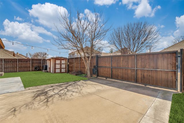 5857 Chatham Lane, The Colony, TX 75056