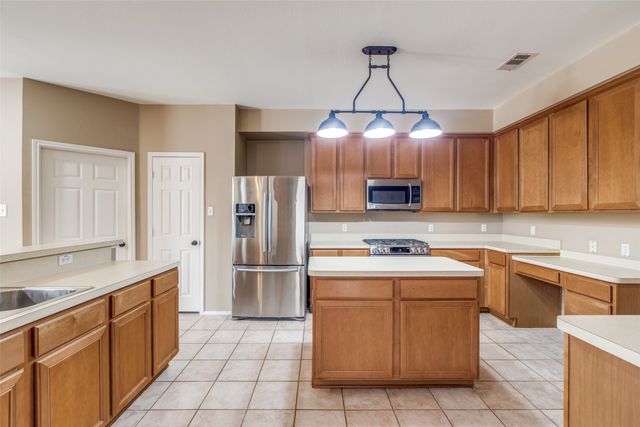 5857 Chatham Lane, The Colony, TX 75056