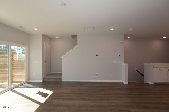 5006 Jowett'S Walk Drive 15, Cary, NC 27519