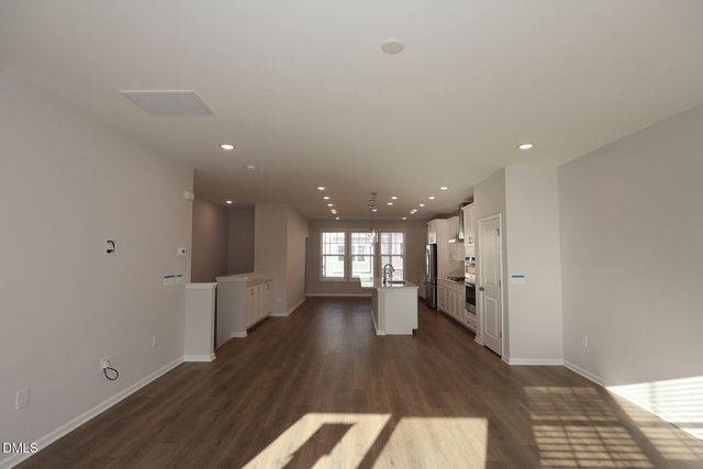 5006 Jowett'S Walk Drive 15, Cary, NC 27519