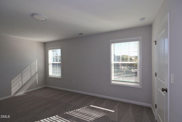 5006 Jowett'S Walk Drive 15, Cary, NC 27519