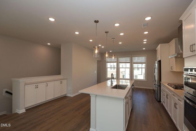 5006 Jowett'S Walk Drive 15, Cary, NC 27519